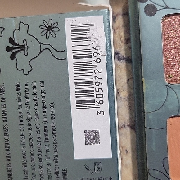 Urban Decay Wild Greens Palette - Picture 6 of 8